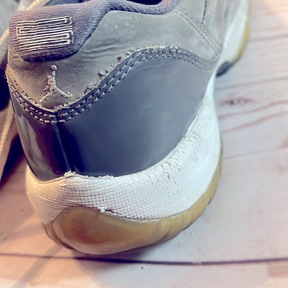 Air Jordan 11 Retro 2010 Cool Grey Sz 6.5Y Big Kids Women 8 - Picture 10 of 10